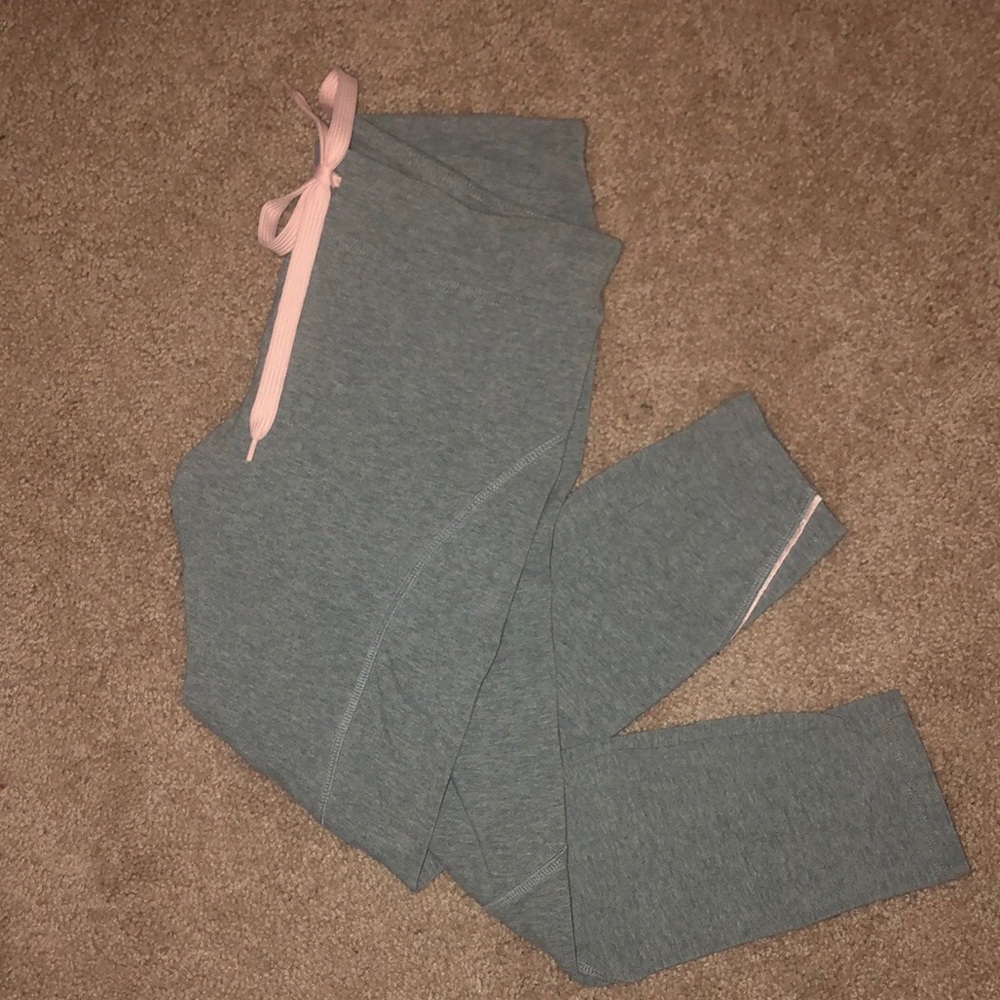 Athlete grey crop leggings